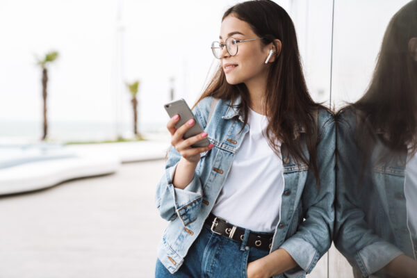Wisear Smart Earphones